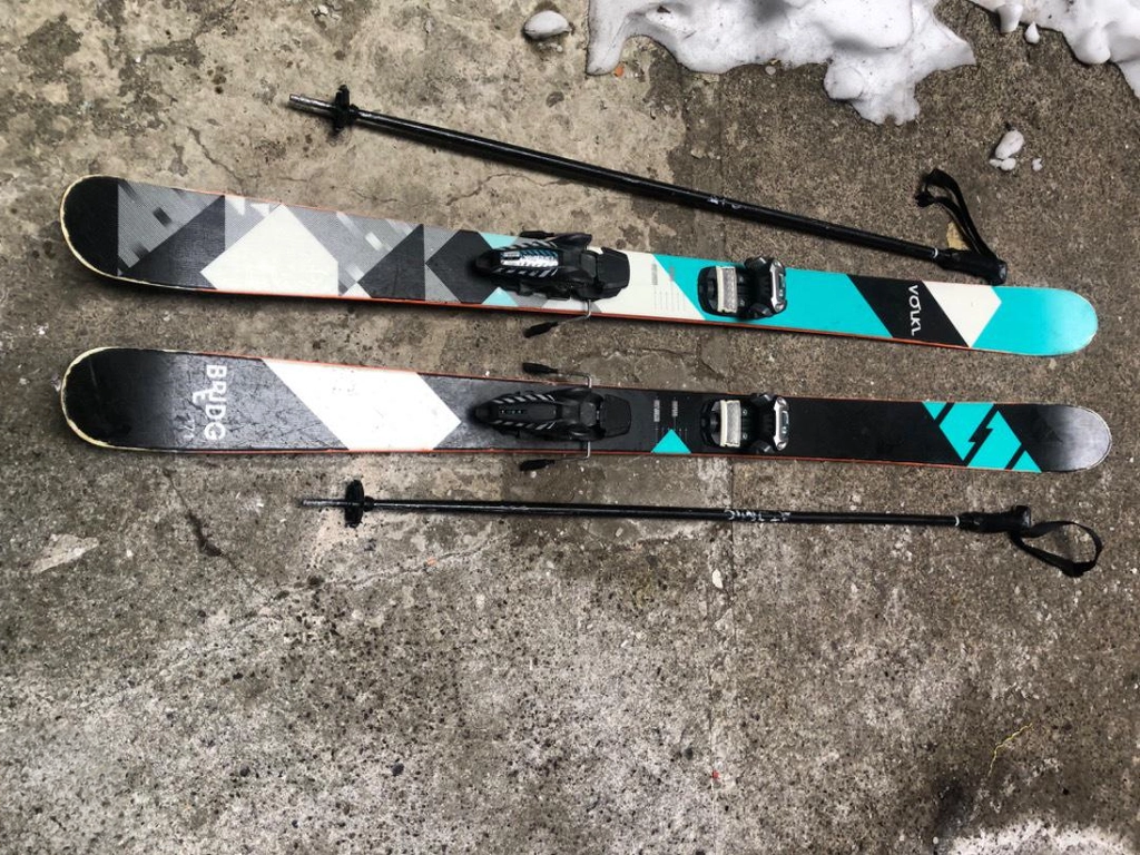 Sprzedam narty 170 cm z kijkami - świetna okazja!