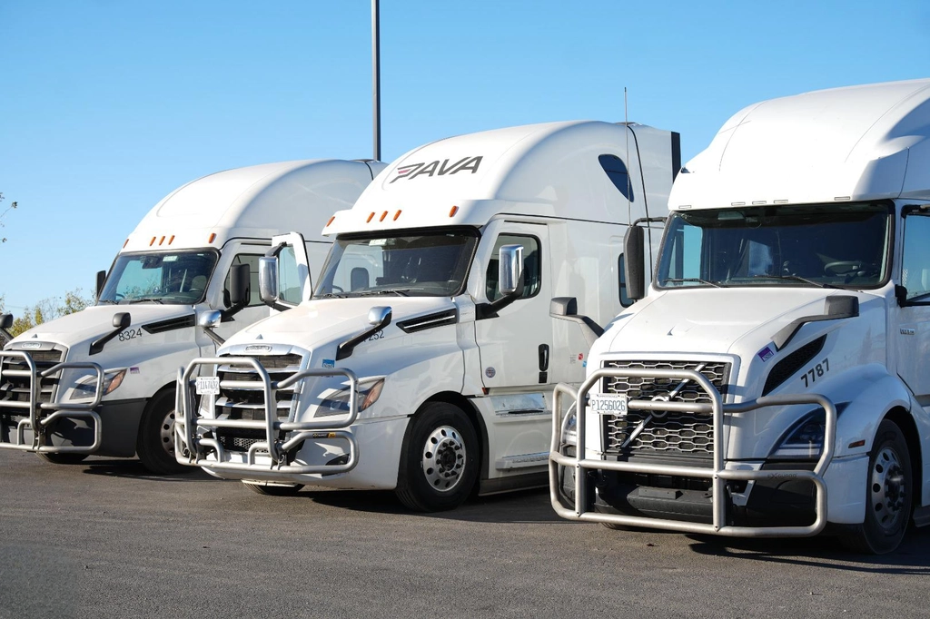 Poszukujemy kierowców CDL - Atrakcyjne wynagrodzenie i nowe ciężarówki!