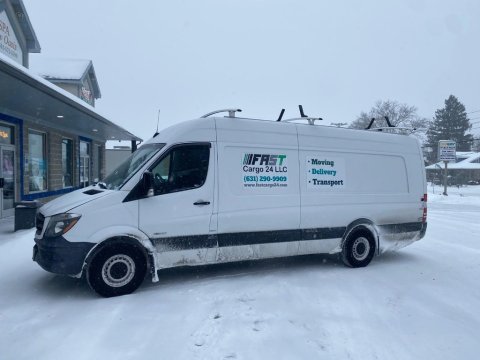Transport i przeprowadzki z Fast Cargo 24 LLC - lokalnie i daleko! - 1