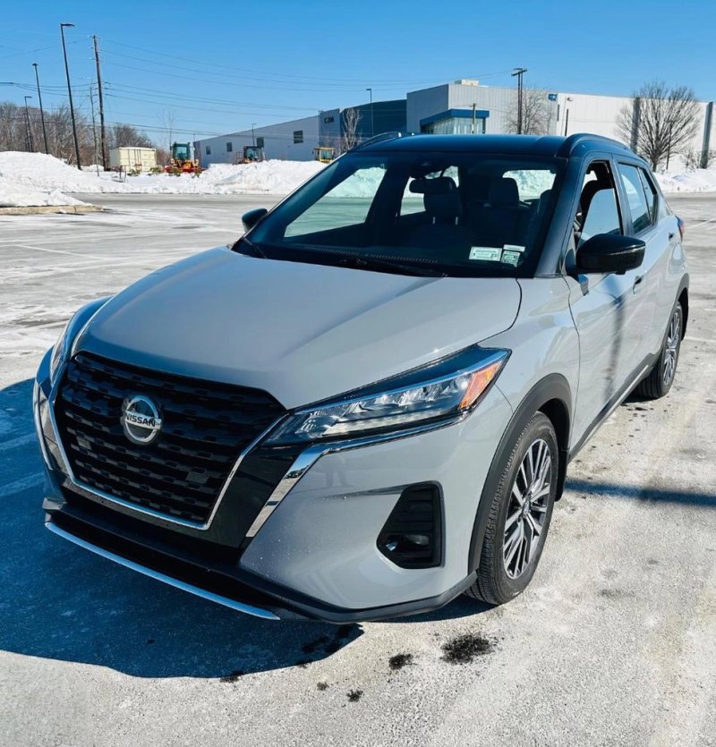2021 Nissan Kicks SR - full version with 360 camera and Bose system