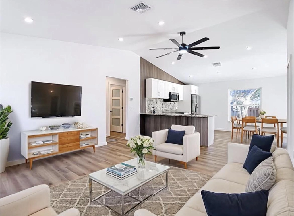 Dom na sprzedaż w Venice, FL - gotowy do zamieszkania! - 2