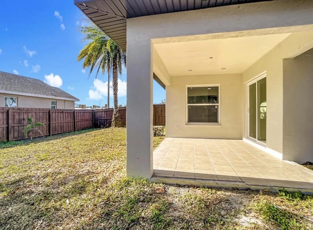 Dom na sprzedaż w Venice, FL - gotowy do zamieszkania! - 6