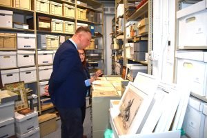 Representatives of Ministry of Culture and National Heritage Visit the PMA